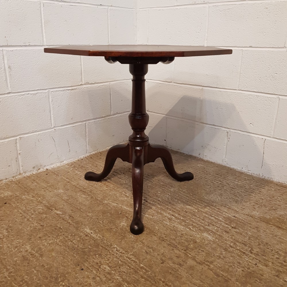 ANTIQUE 18TH CENTURY PERIOD MAHOGANY TILT TOP GAMES TABLE C1780 View II