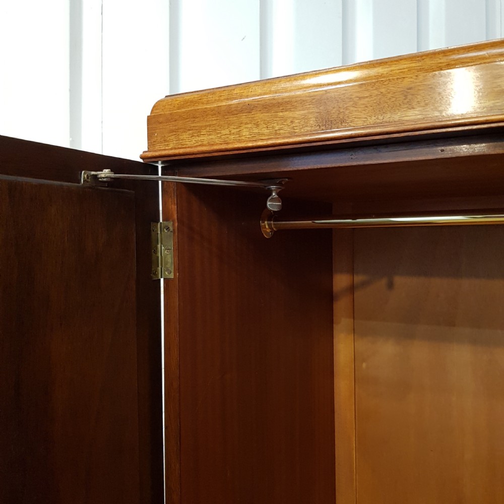 ANTIQUE WALNUT DOUBKE FITTED WARDROBE C1920 View VI