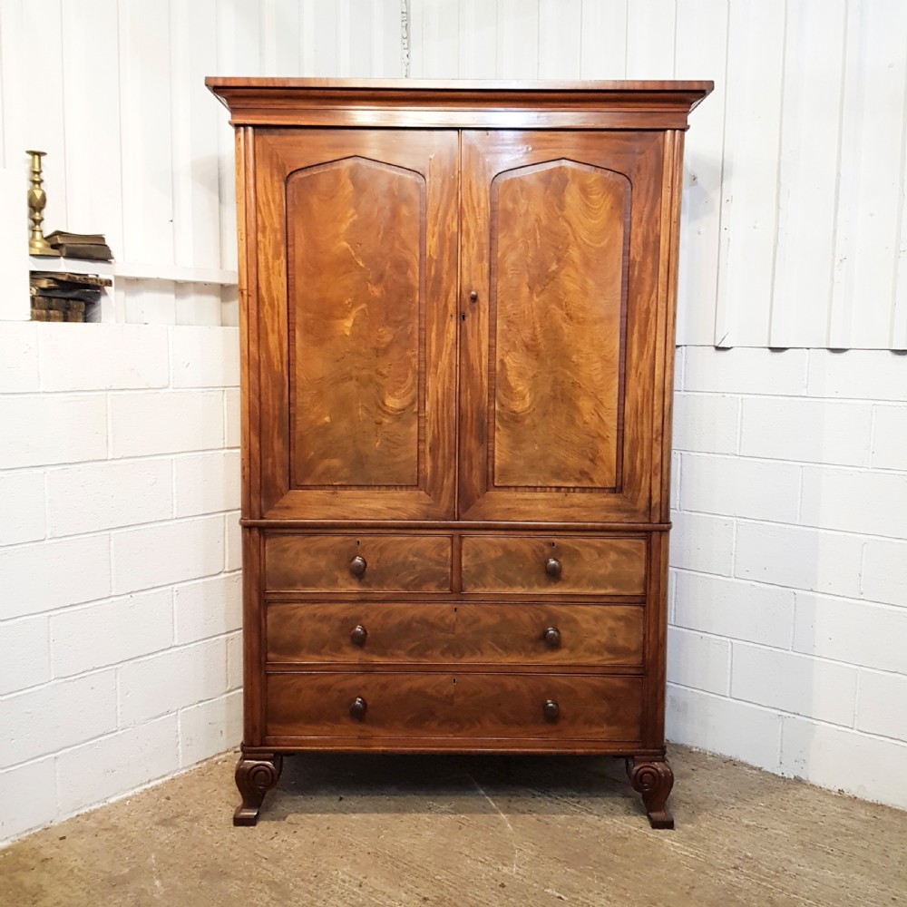 ANTIQUE WILLIAM 1V MAHOGANY CLOTHES PRESS C1830 View II