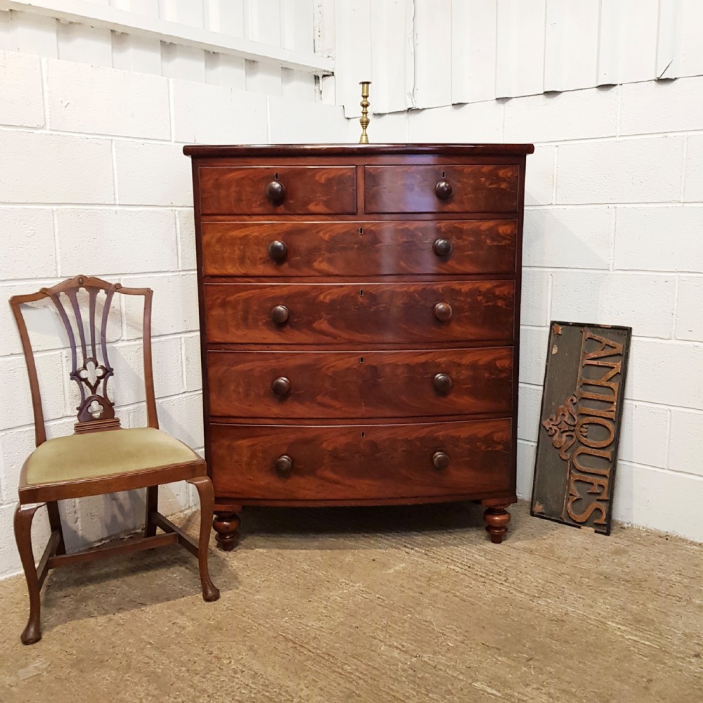 ANTIQUE VICTORIAN MAHOGANY BOW FRONT CHEST OF DRAWERS C1860