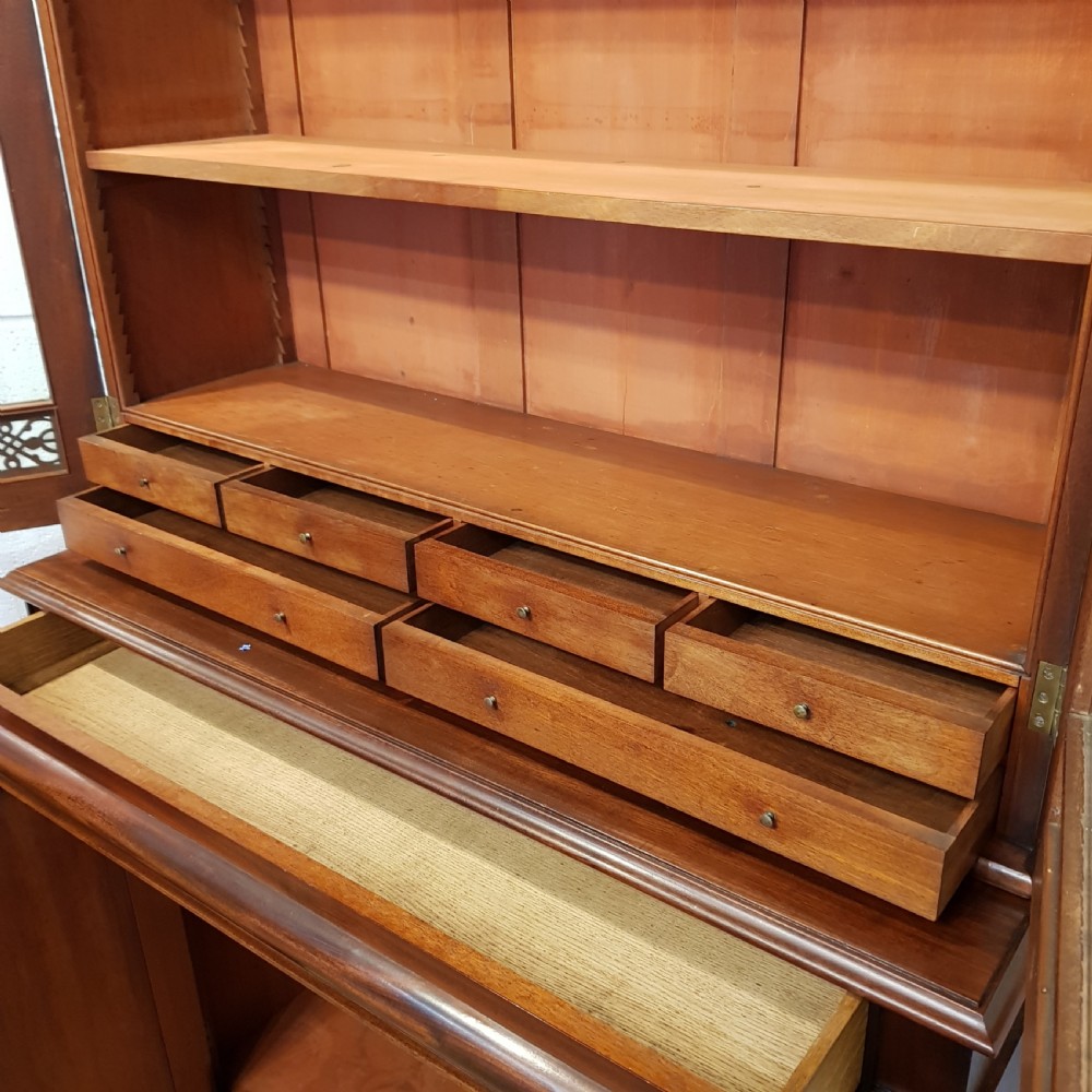 ANTIQUE VICYORISN MAHOGANY LIBRARY BOOKCASE C1880 View III