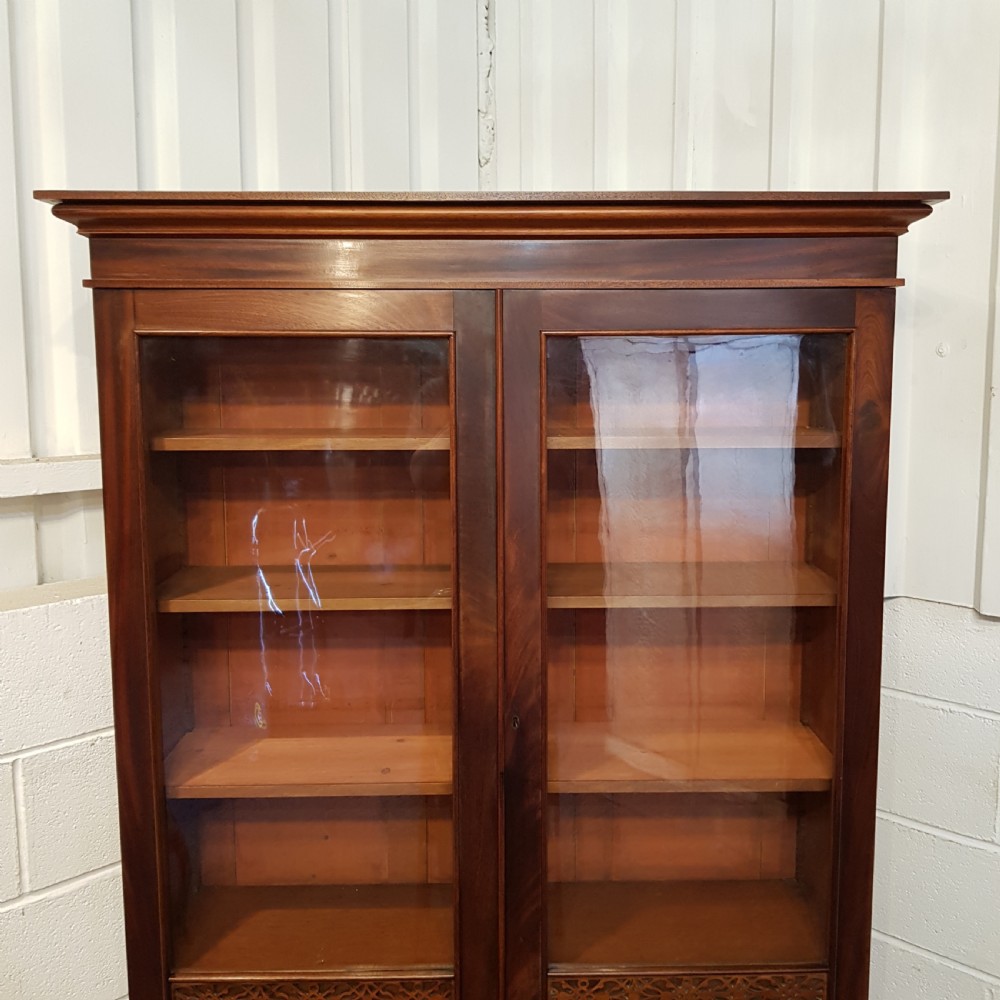ANTIQUE VICYORISN MAHOGANY LIBRARY BOOKCASE C1880 View V