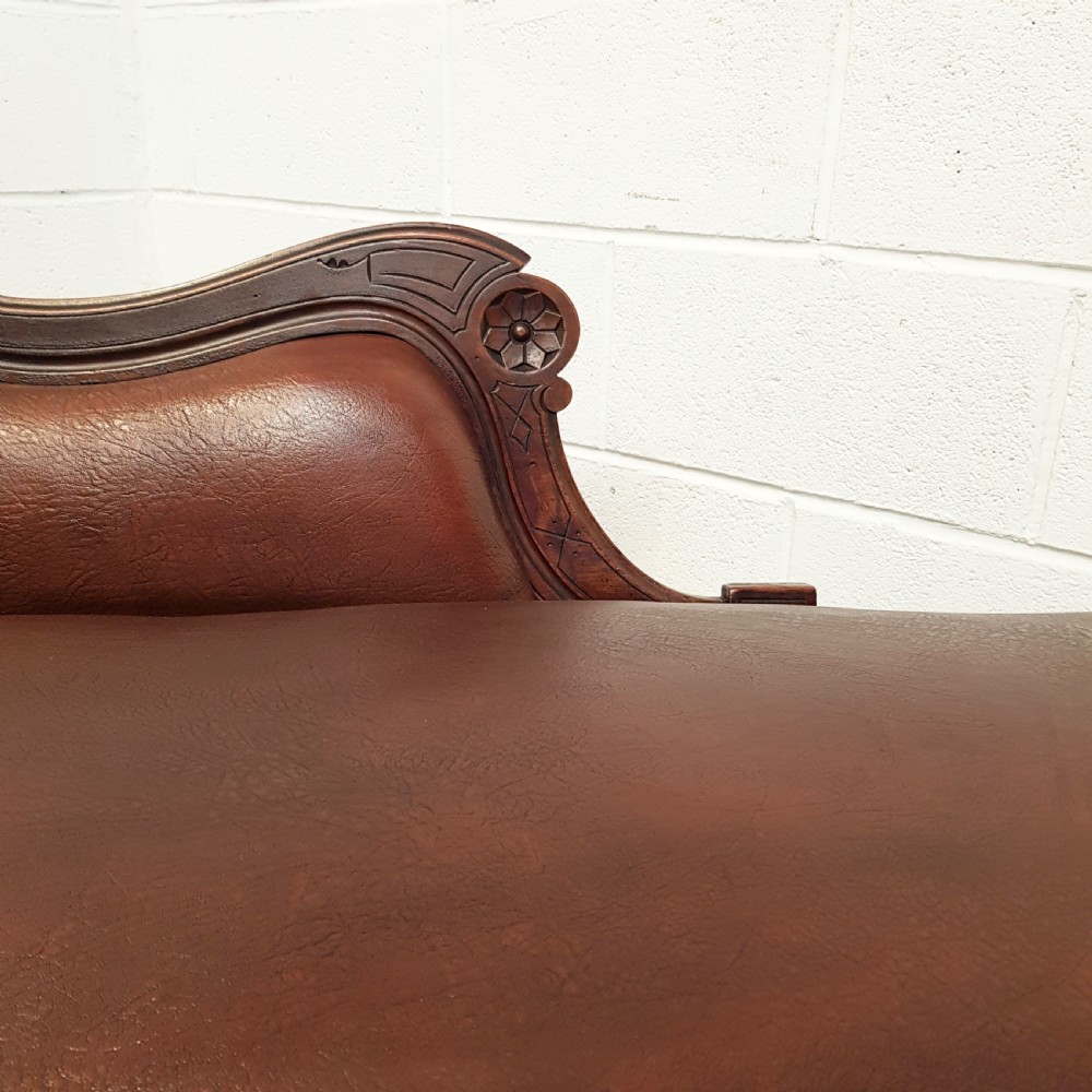 ANTIQUE VICTORIAN CARVED WALNUT LEATHER CHAISE LONGUE C1880 View VI