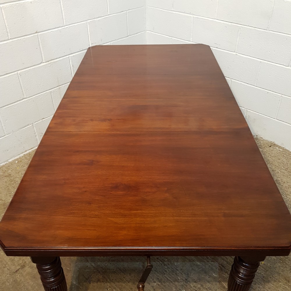 ANTIQUE VICTORIAN MAHOGANY EXTENDING DINGING TABLE C1880 View II