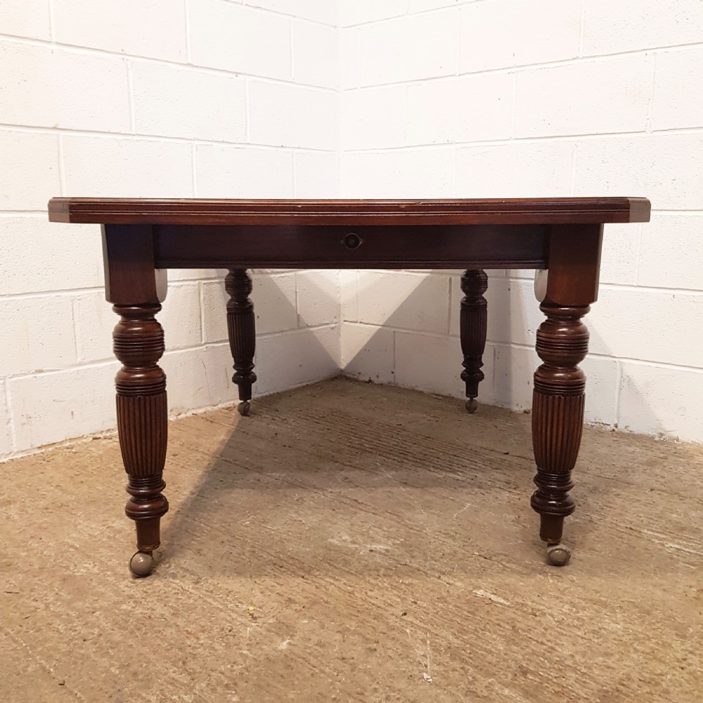 ANTIQUE VICTORIAN MAHOGANY EXTENDING DINGING TABLE C1880 View V