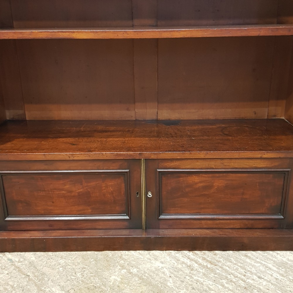 ANTIQUE WILLIAM 1V  CUBAN MAHOGANY OPEN BOOKCASE C1830 View V