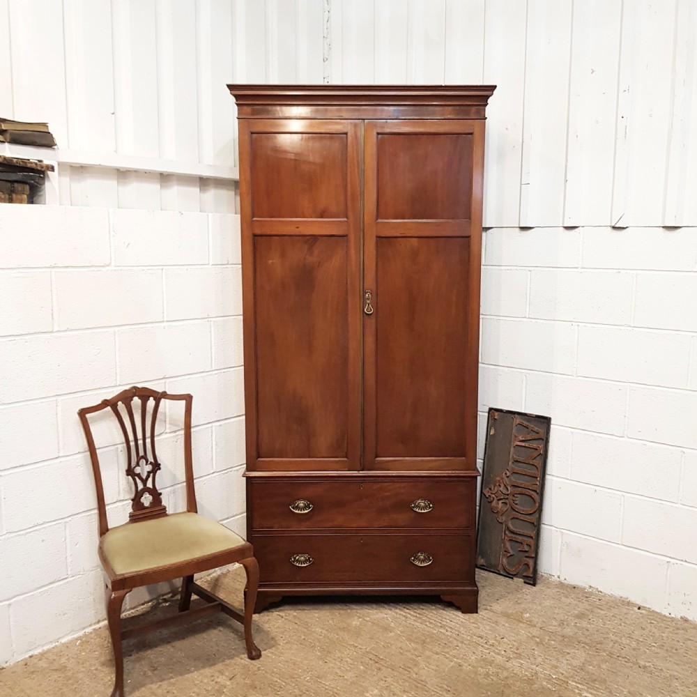 ANTIQUE EDWARDIAN TALL. ARROW MAHOGANY WARDROBE C1900