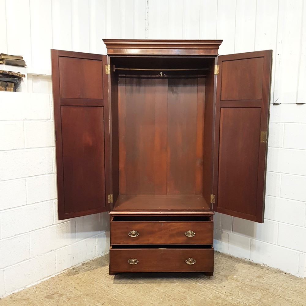 ANTIQUE EDWARDIAN TALL. ARROW MAHOGANY WARDROBE C1900 View VI