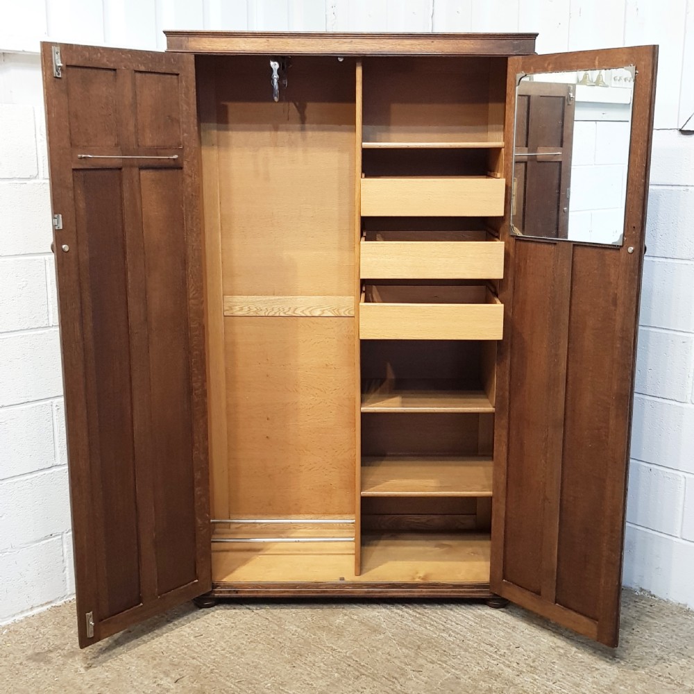 ANTIQUE OAK FITTED WARDROBE C1920 View VI