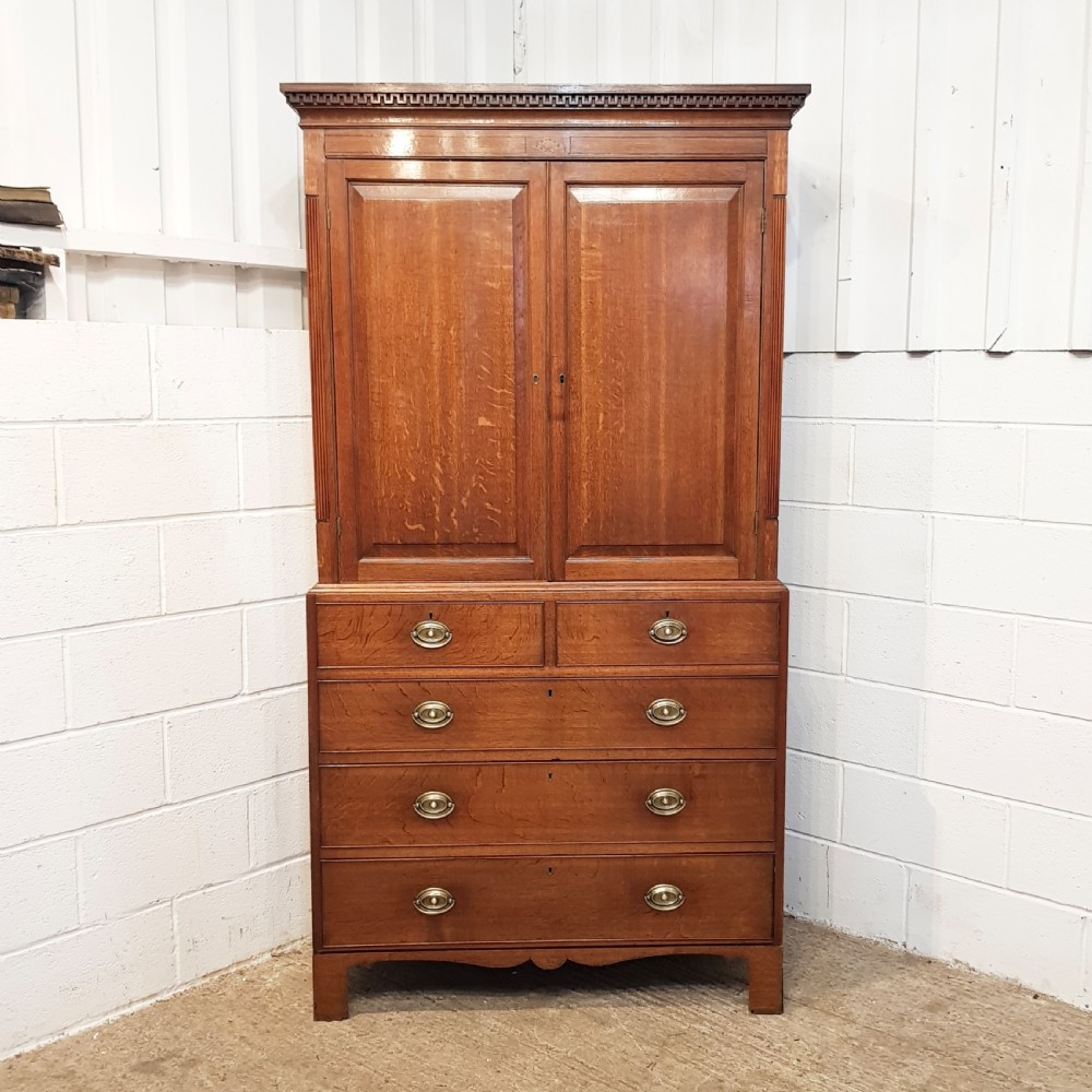 ANTIQUE 18TH CENTURY PERIOD OAK PRESS C1780 View IV
