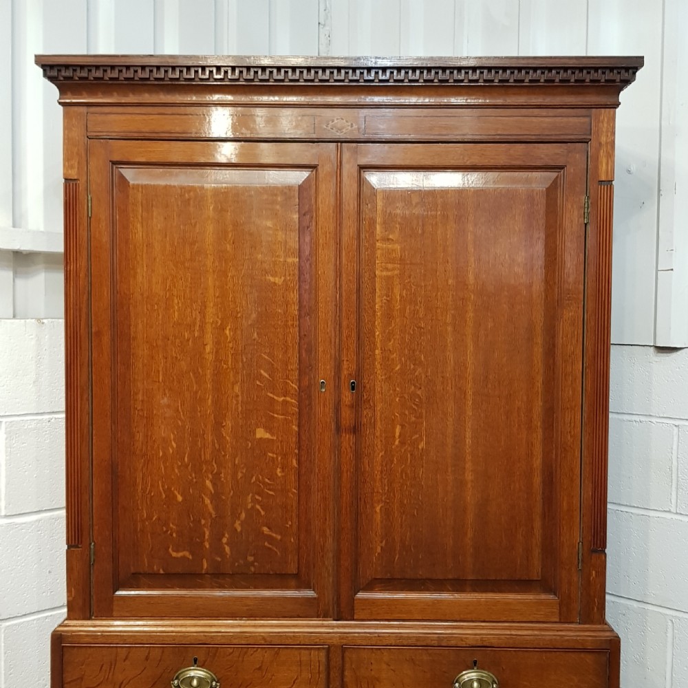 ANTIQUE 18TH CENTURY PERIOD OAK PRESS C1780 View V