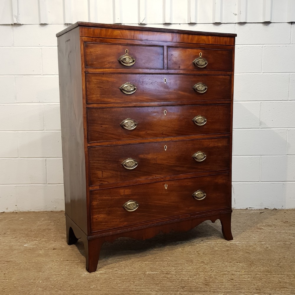 ANTIQUE 18th CENTURY PERIOD MAHOGANY CHEST OF DRAWERS C1780 View VI