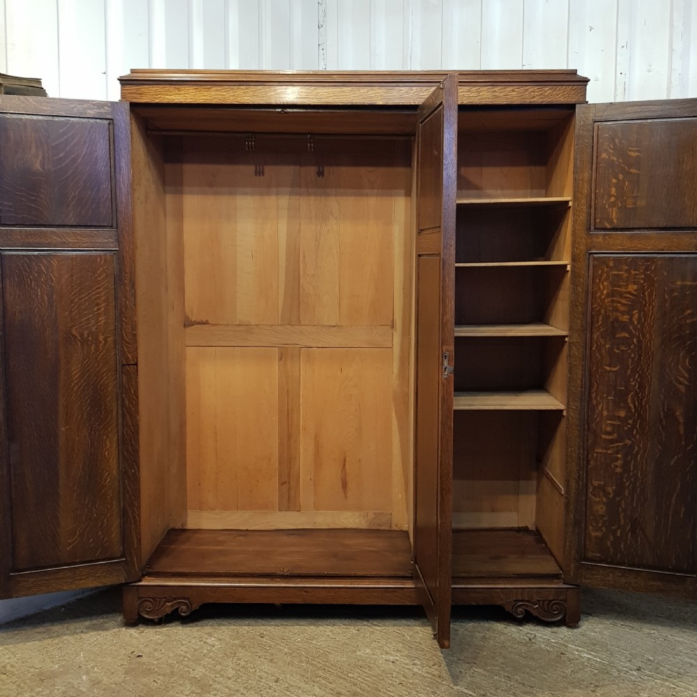 ANTIQUE CARVED OAK SMALL TRIPLE WARDROBE C1920 View III
