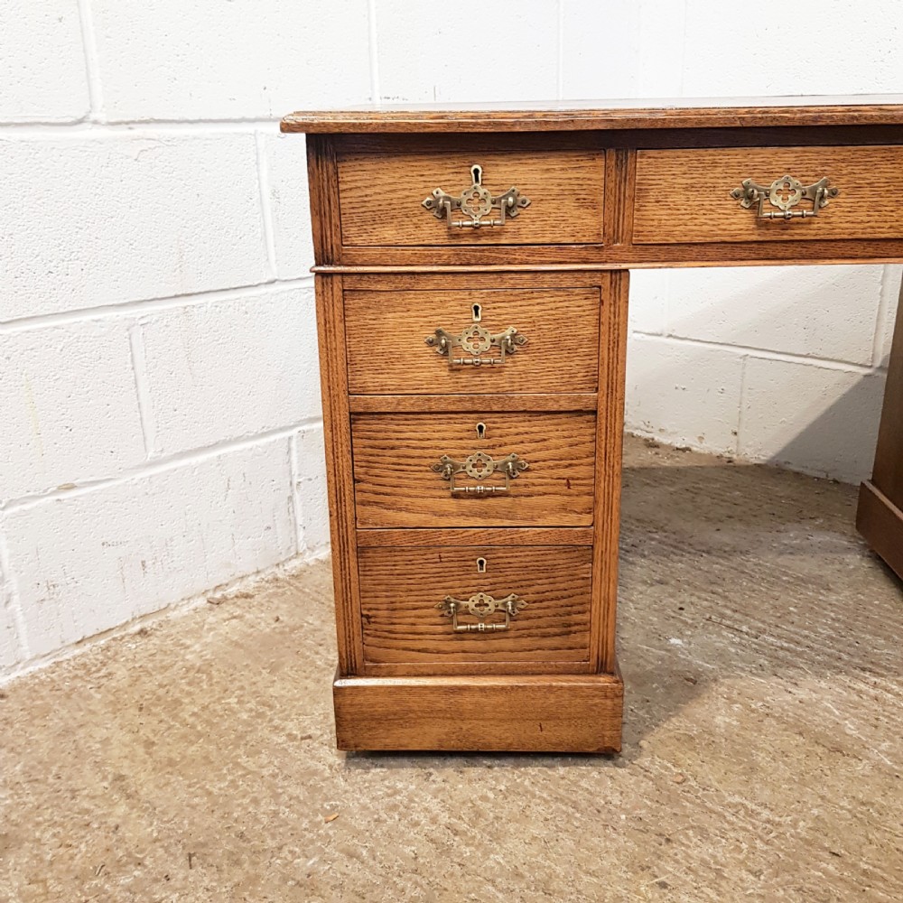 ANTIQUE VICTORIAN OAK TWIN PEDESTAL DESK C1880 View II