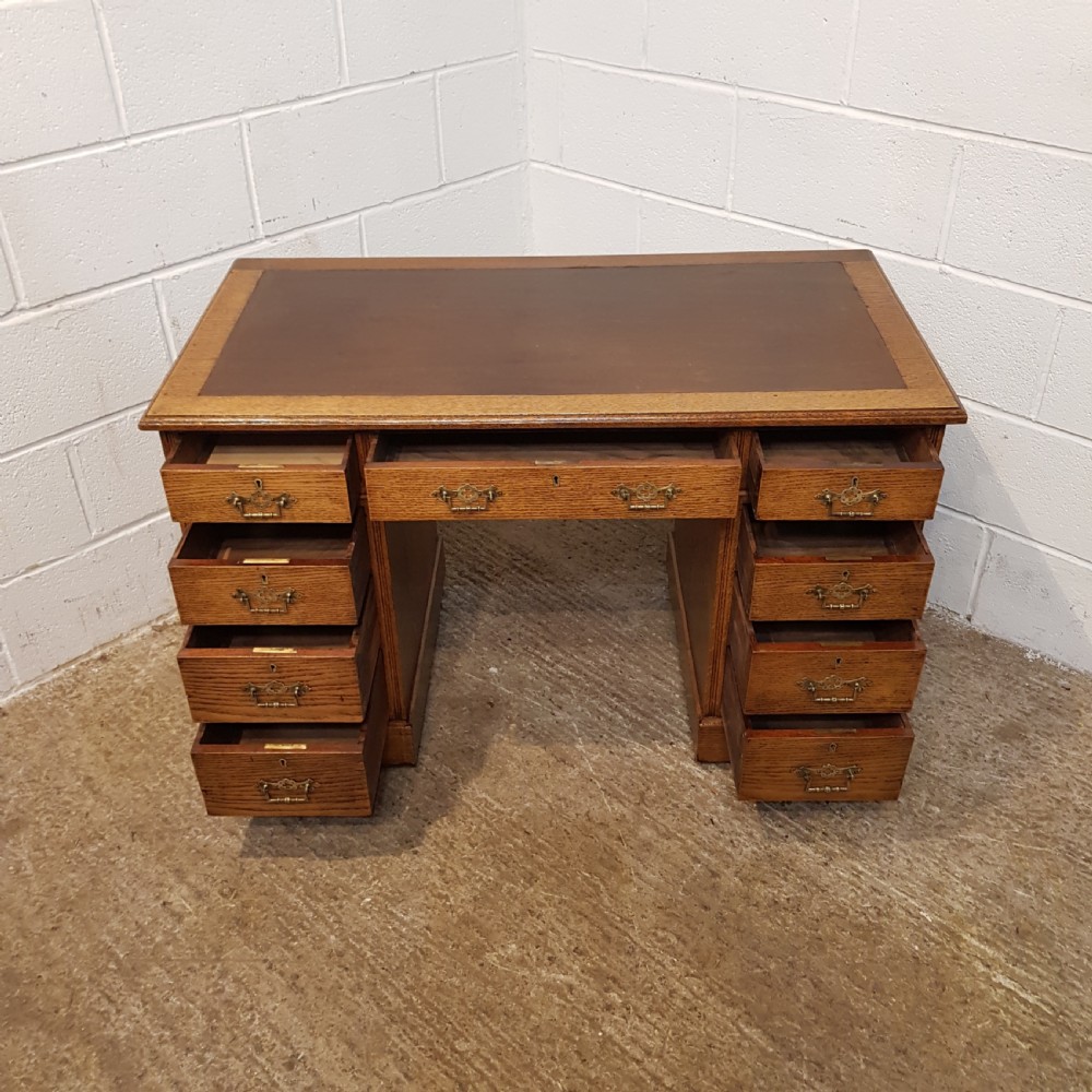 ANTIQUE VICTORIAN OAK TWIN PEDESTAL DESK C1880 View VIII