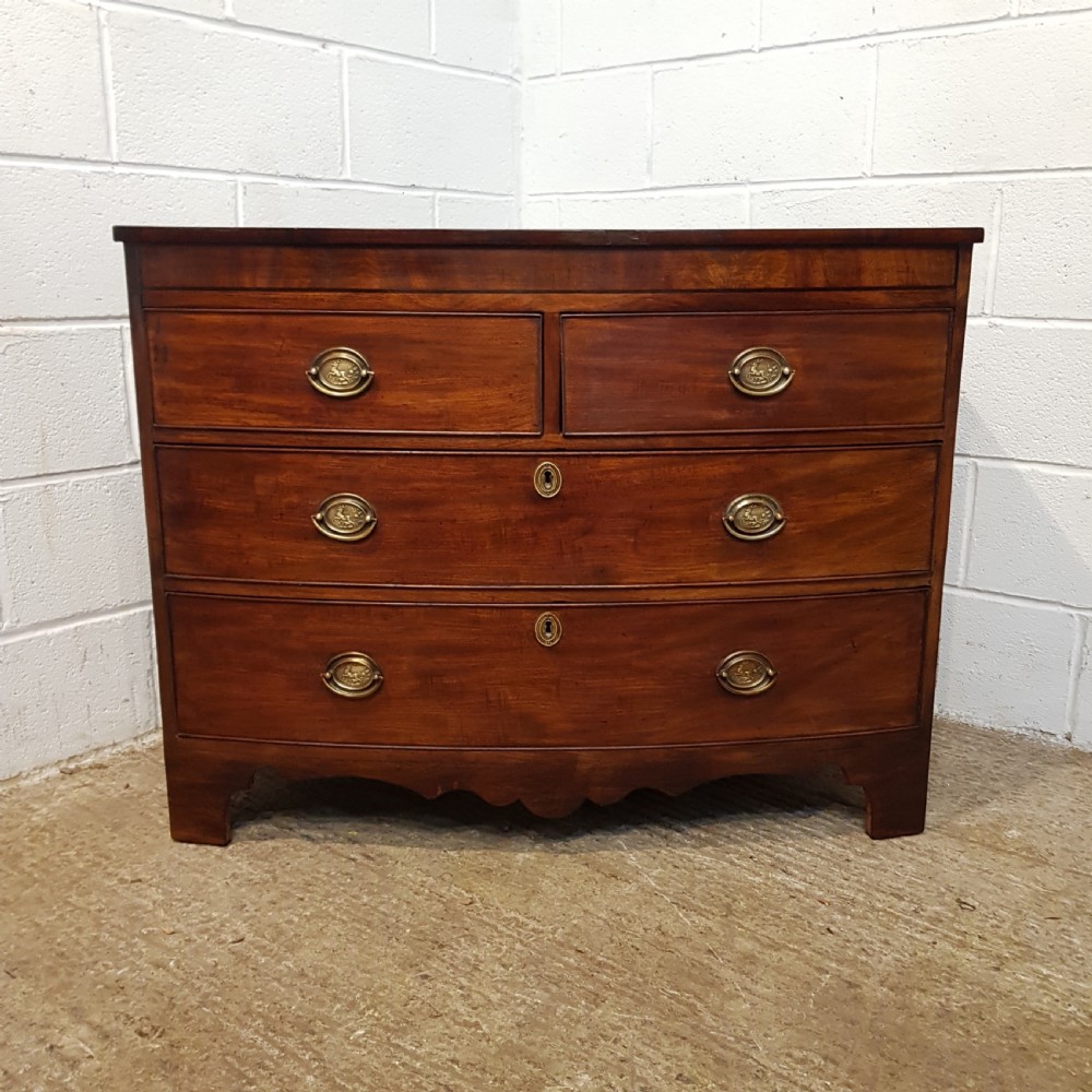 ANTIQUE REGENCY MAHOGANY BOW FRONT CHEST OF DRAWERS C1820 View II