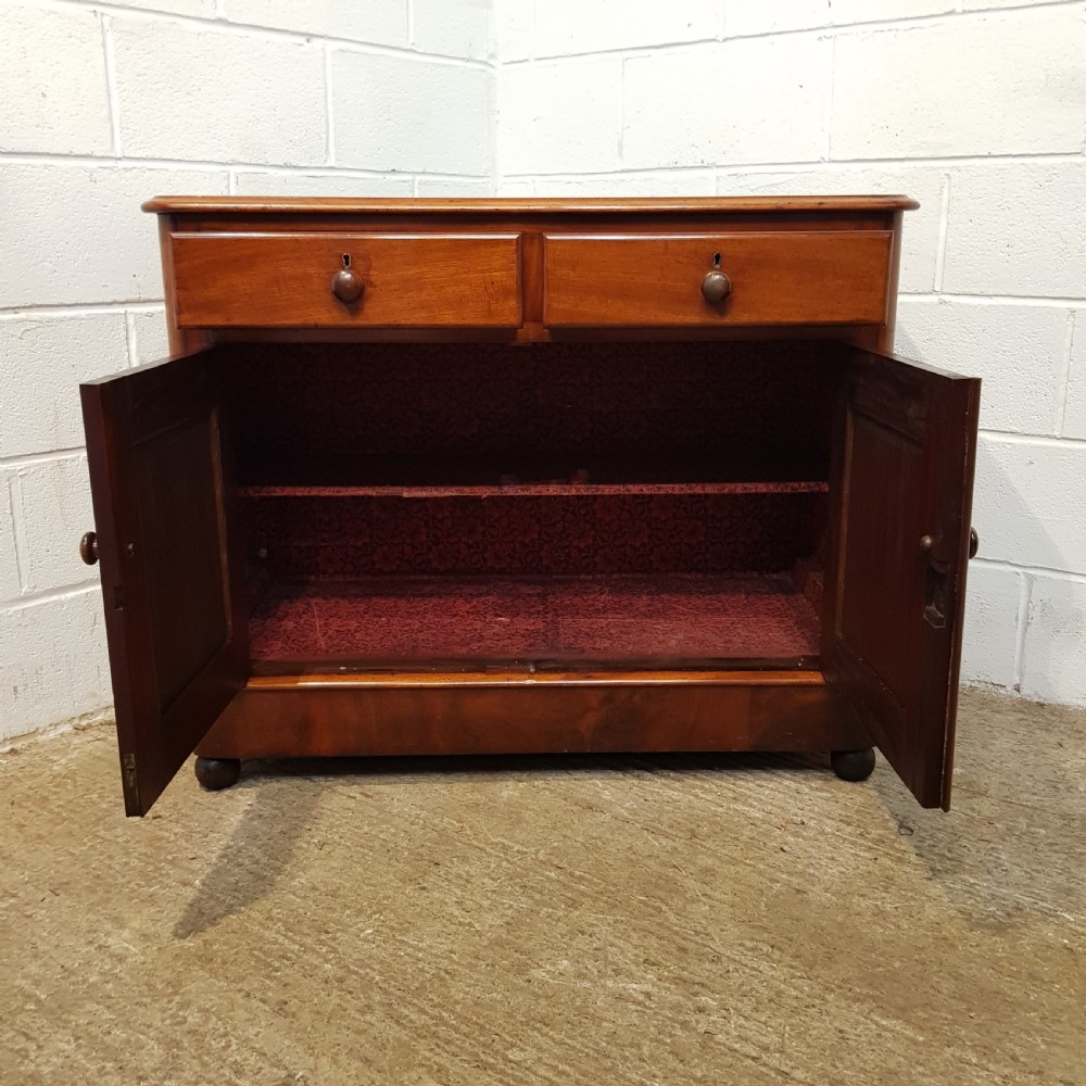 ANTIQUE VICTORIAN MAHOGANY WASHSTAND CUPBOARD C1880 View III