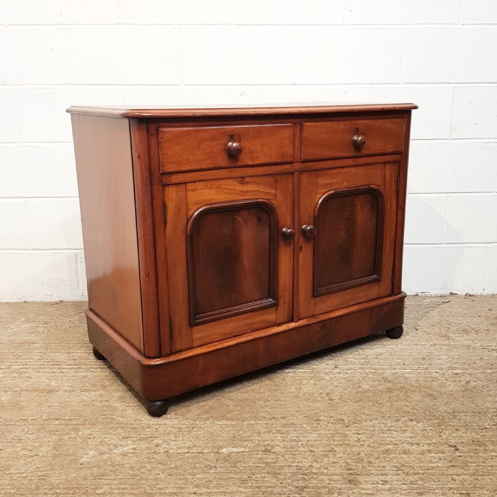 ANTIQUE VICTORIAN MAHOGANY WASHSTAND CUPBOARD C1880 View IV