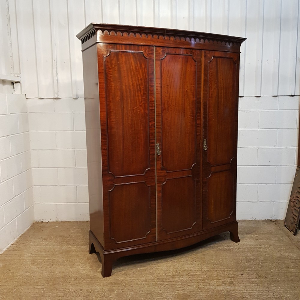 ANTIQUE EDWARDIAN MAHOGANY BOW FRONT TRIPLE WARDROBE C1900  View IV