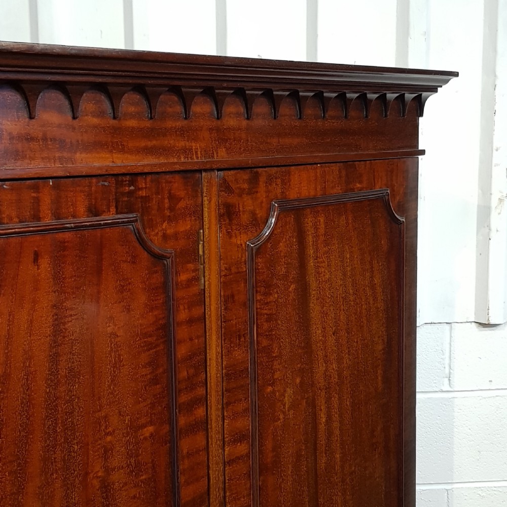 ANTIQUE EDWARDIAN MAHOGANY BOW FRONT TRIPLE WARDROBE C1900  View V
