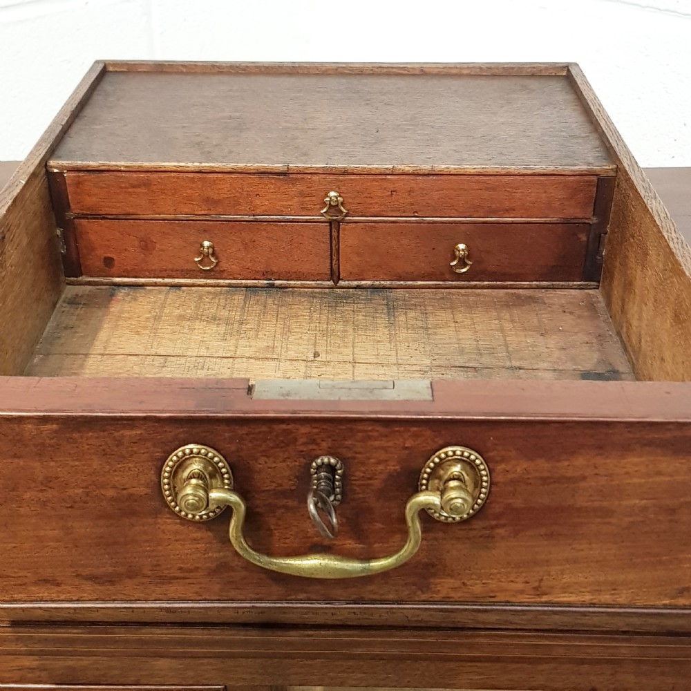 ANTIQUE 18TH CENTURY MAHOGANY BACHELORS CHEST OF DRAWERS WITH SECRET DRAWERS C1780  View VII