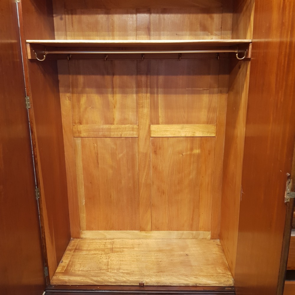 ANTIQUE MAHOGANY TRIPLE WARDROBE C1920 View VII