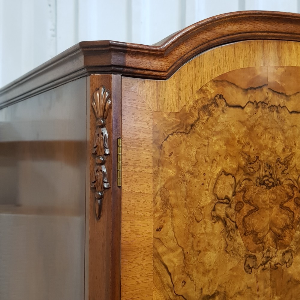 ANTIQUE BURR WALNUT NARROW FITTED WARDROBE C1920 View IV
