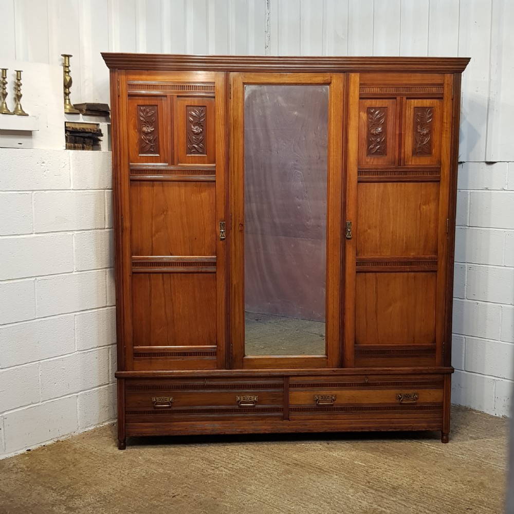 ANTIQUE LATE VICTORIAN WALNUT TRIPLE WARDROBE COMPACTUM  c1890 View VI