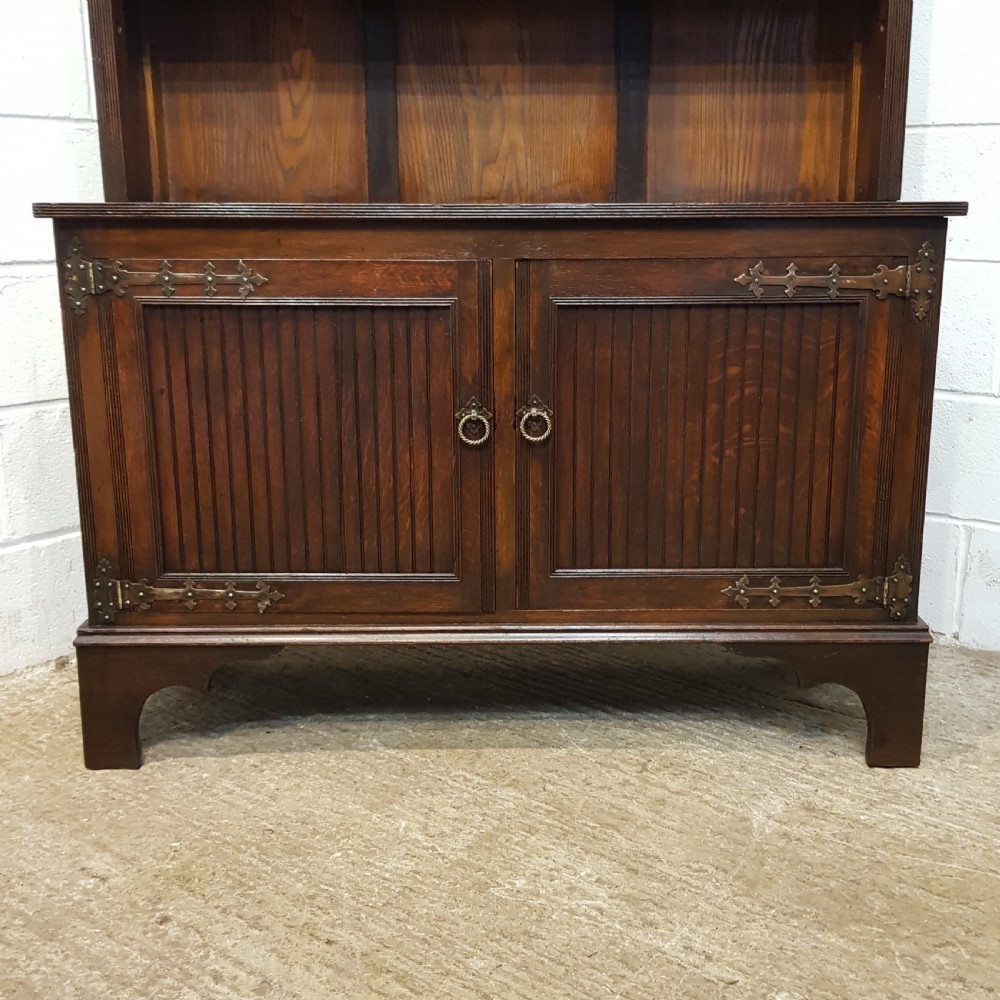 ANTIQUE ARTS & CRAFTS OAK OPEN BOOKCASE WITH WORDING OF THE POEM  “ THE PRESENT CRISIS” by JAMES RUSSELL LOWELL C1890 View XII
