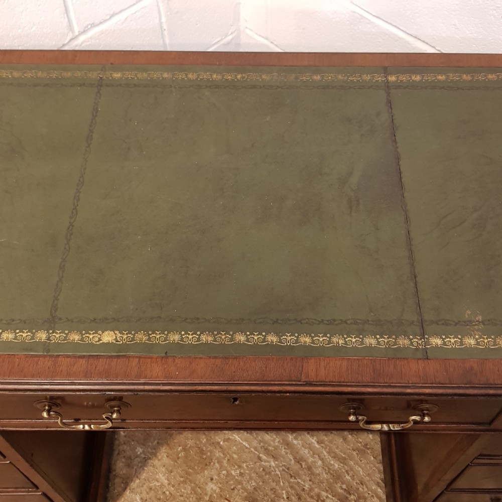 ANTIQUE EDWARDIAN MAHOGANY TWIN PEDESTAL DESK. C1900  View VI