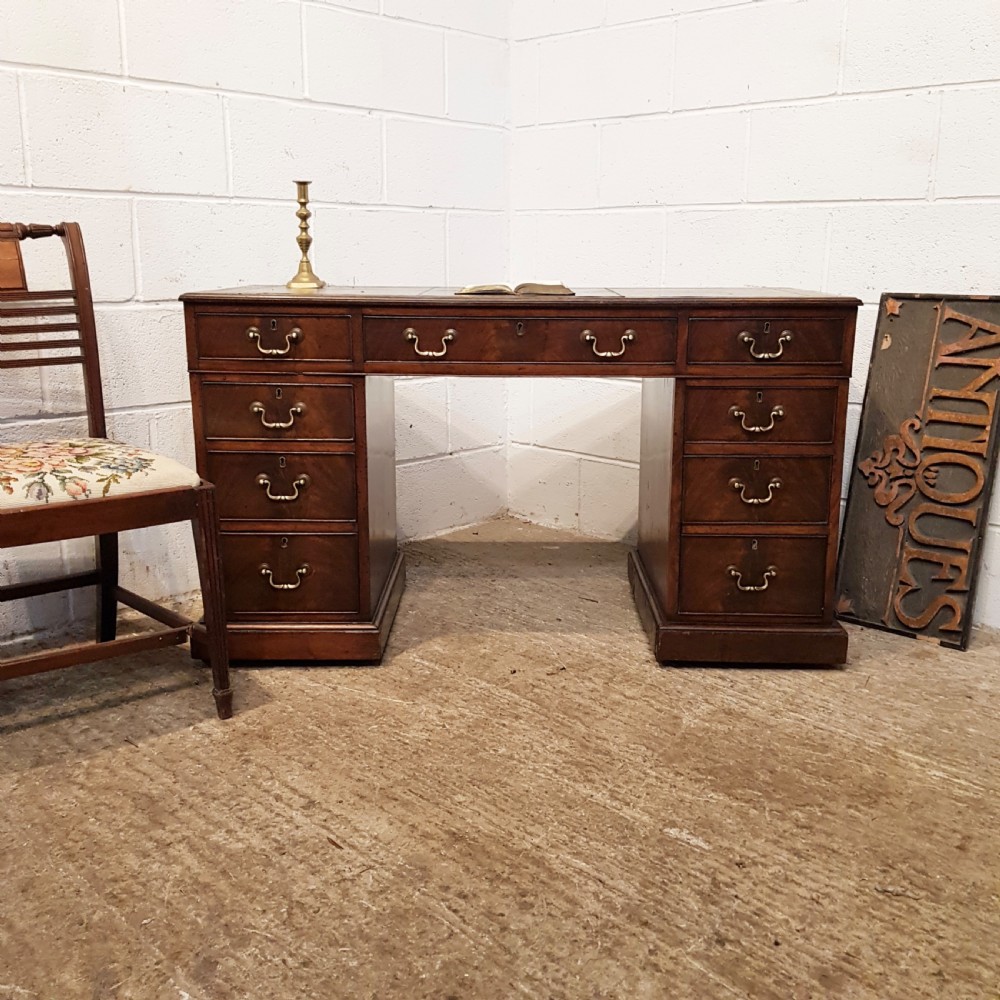 ANTIQUE EDWARDIAN MAHOGANY TWIN PEDESTAL DESK. C1900  View IX