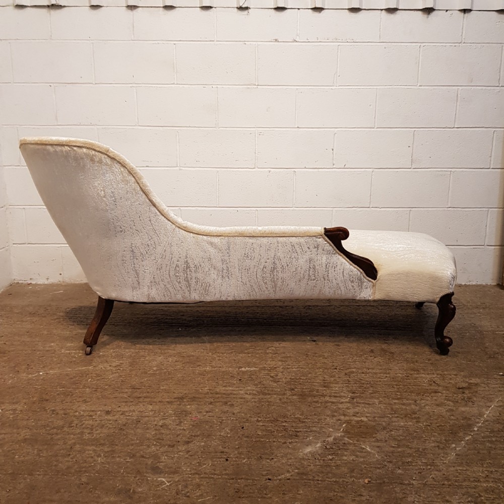 ANTIQUE VICTORIAN MAHOGANY FRAMED CHAISE LONGUE C1880 View IX