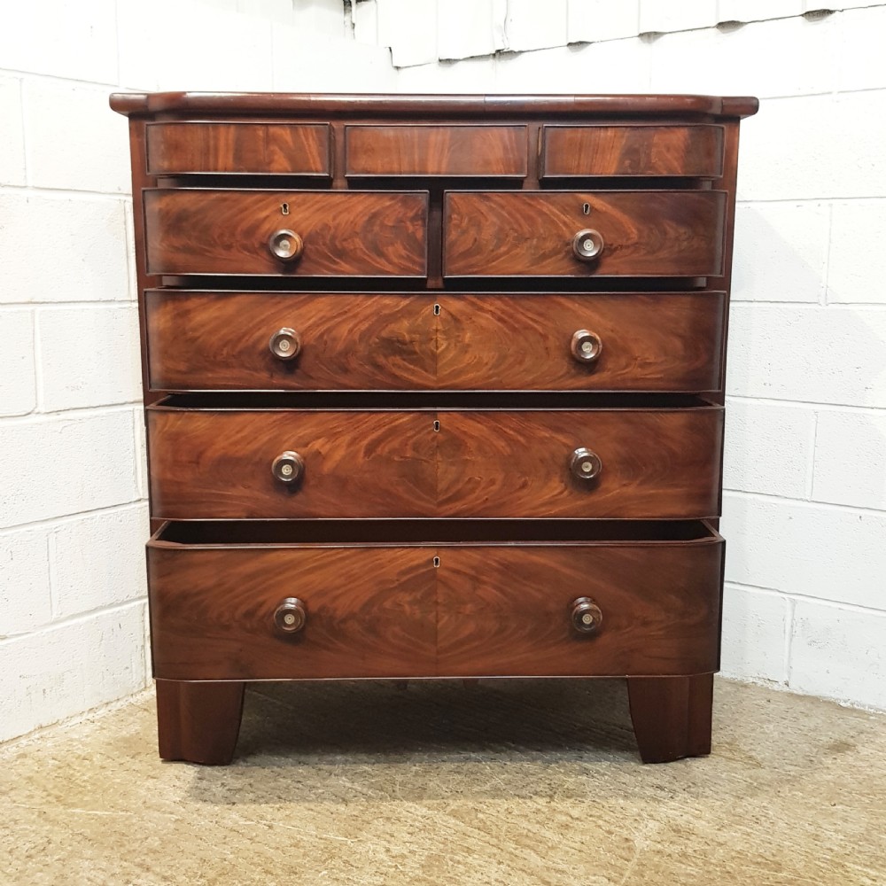 ANTIQUE VICTORIAN MAHOGANY BOW FRONT CHEST OF DRAWERS C1880 View III