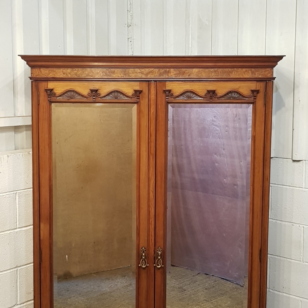 ANTIQUE VICTORIAN WALNUT DOUBKE WARDROBE C1880 View VII