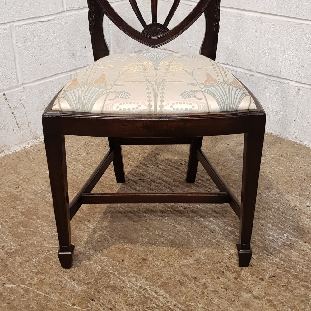 ANTIQUE SET EIGHT EDWARDIAN HEPPLEWHITE MAHOGANY DINING CHAIRS C1900 View II