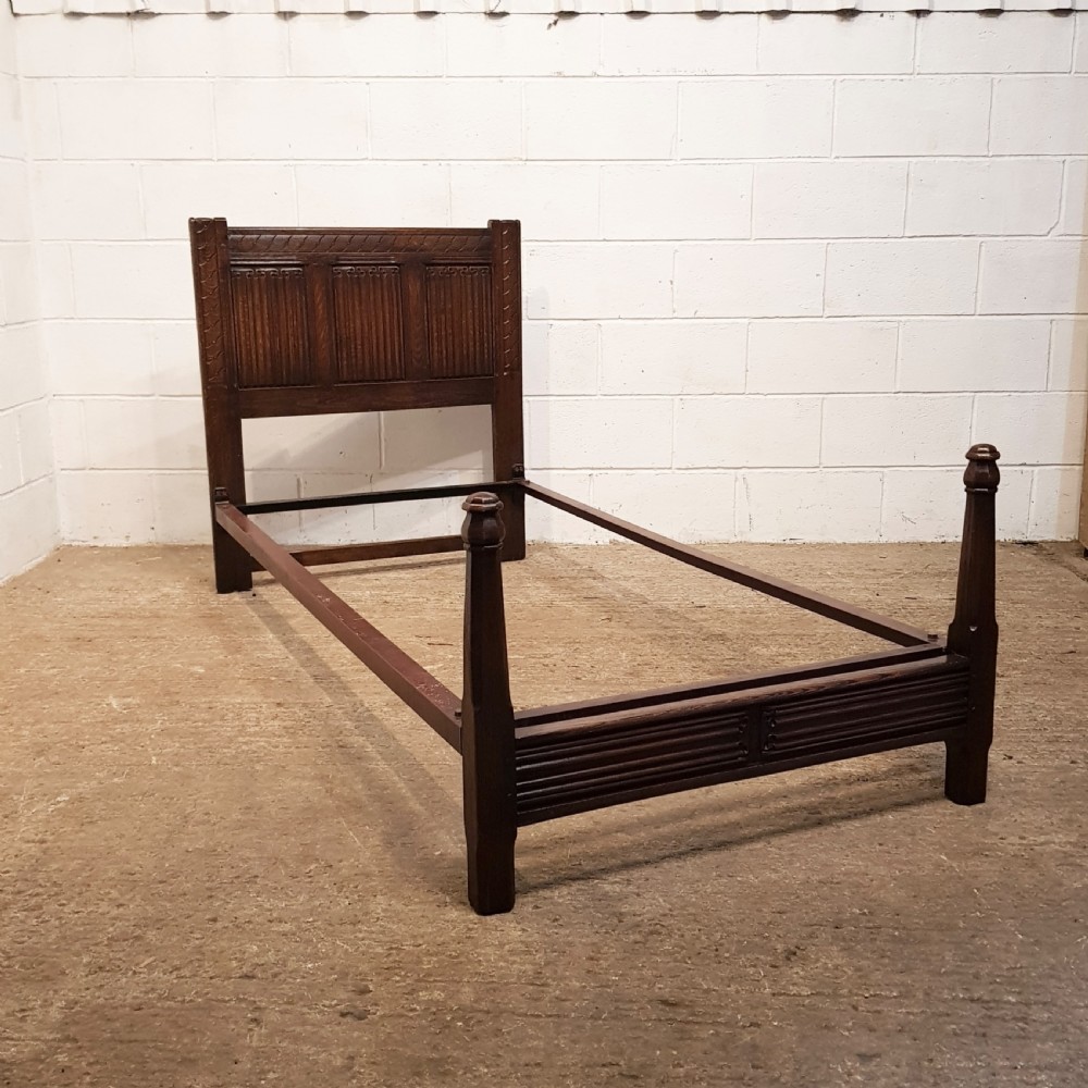 ANTIQUE PAIR EDWARDIAN CARVED OAK LINENFOLD SINGLE BEDS C1900 View VI