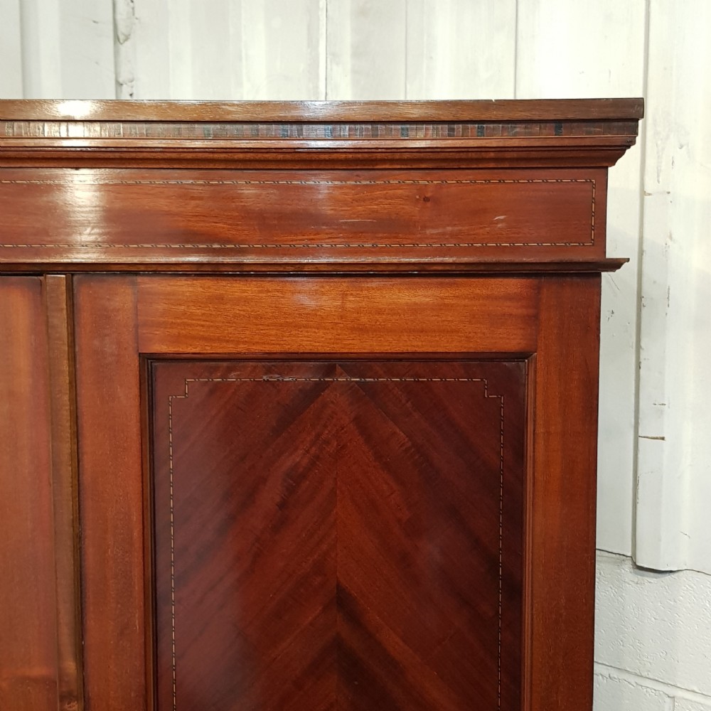 ANTIQUE EDWARDIAN MAHOGANY DOUBLE WARDROBE C1900 View III