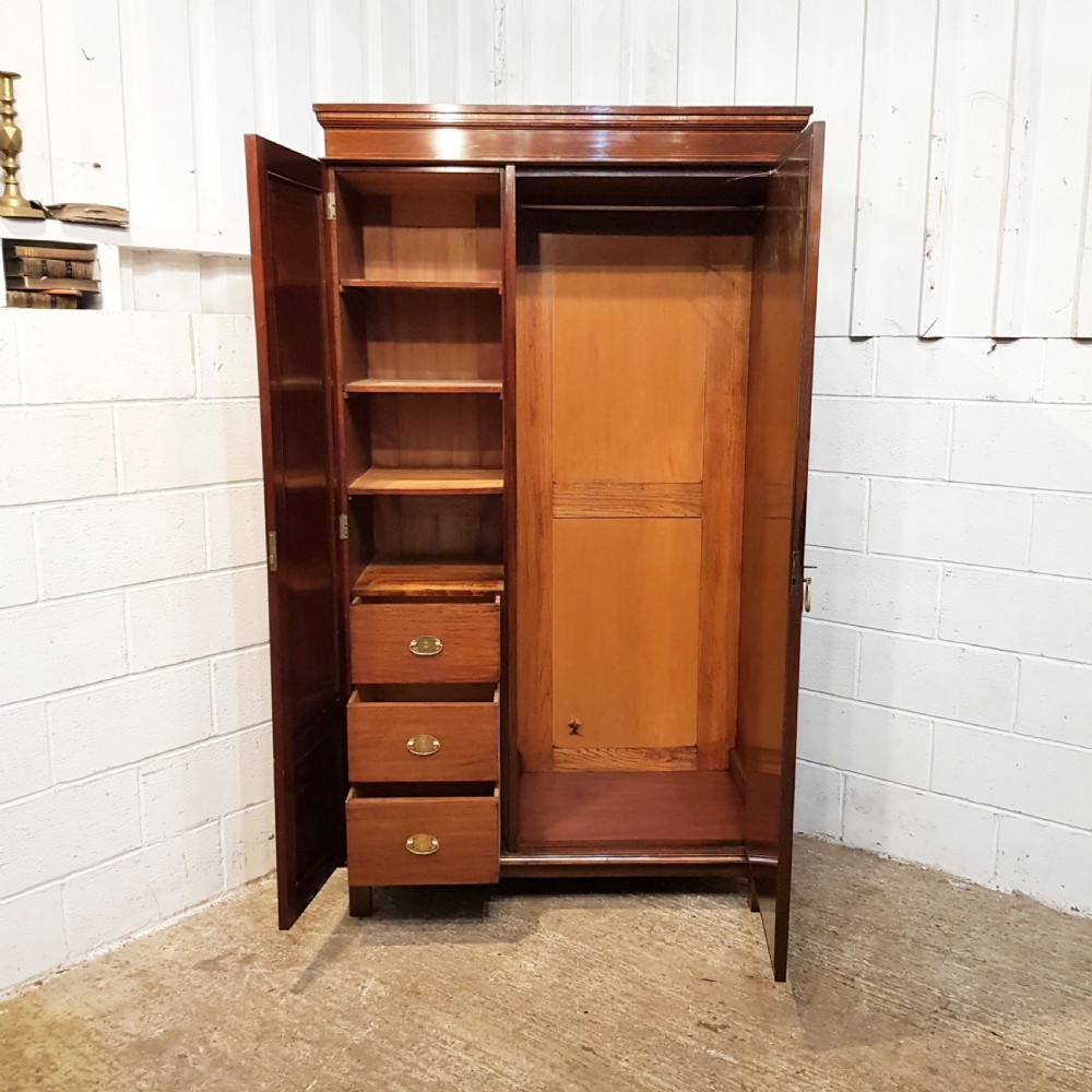 ANTIQUE EDWARDIAN MAHOGANY DOUBLE WARDROBE C1900 View III