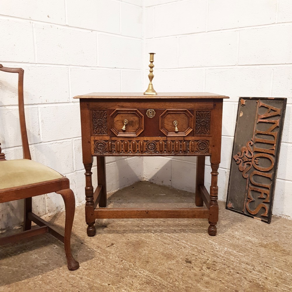 ANTIQUE CARVED OAK SIDE TABLE C1920