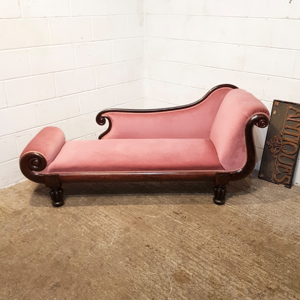 ANTIQUE WILLIAM 1V CUBAN MAHOGANY SHOW FRAME CHAISE LONGUE C1830