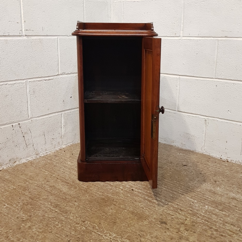 ANTIQUE VICTORIAN. AHOGANY BEDSIDE CUPBOARD C1880 View II