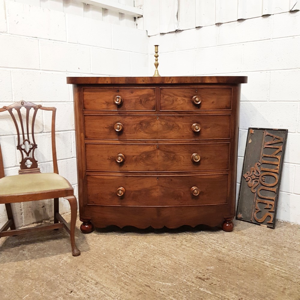 ANTIQUE VICTORIAN MAHOGANY BOW FRONT CHEST OF DRAWERS C1880