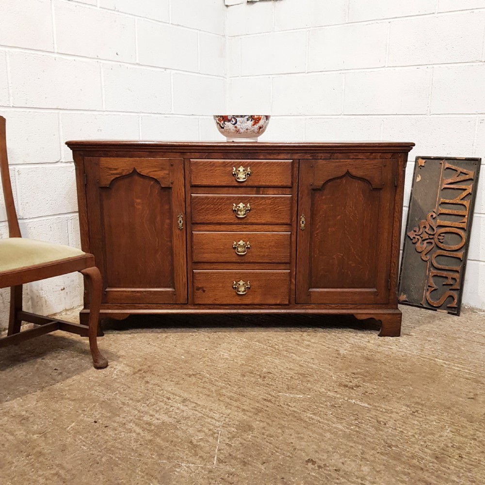 ANTIQUE EARLY 19TH CENTURY SMALL OAK DRESSER BASE C1810-20