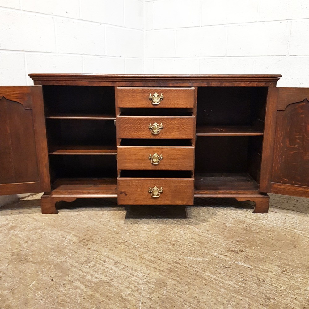ANTIQUE EARLY 19TH CENTURY SMALL OAK DRESSER BASE C1810-20 View II