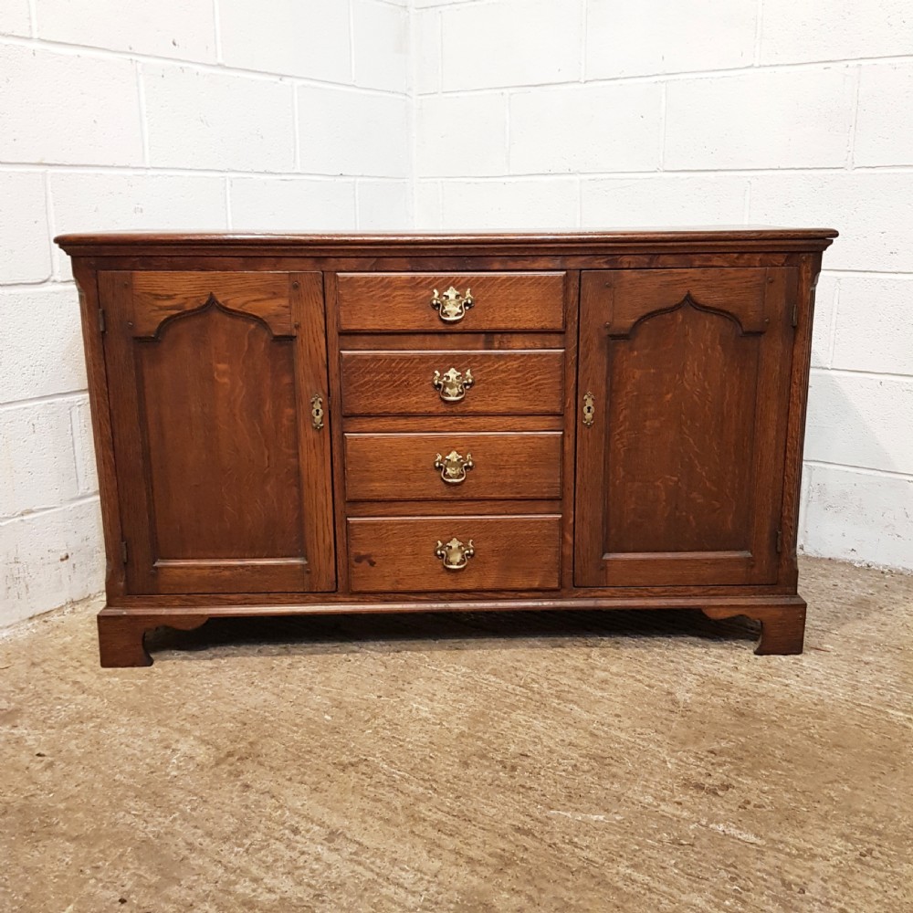 ANTIQUE EARLY 19TH CENTURY SMALL OAK DRESSER BASE C1810-20 View VI
