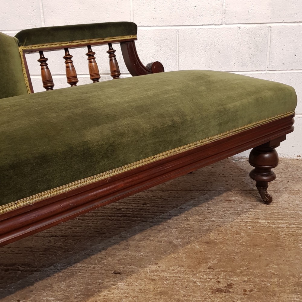 ANTIQUE VICTORIAN MAHOGANY SHOW FRAME CHAISE LONGUE C1880 View VI