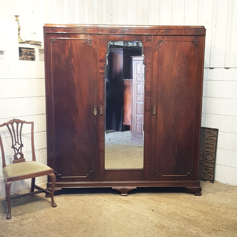 ANTIQUE  EDWARDIAN MAHOGANY TRIPLE WARDROBE  with secret drawer C1900 View VIII