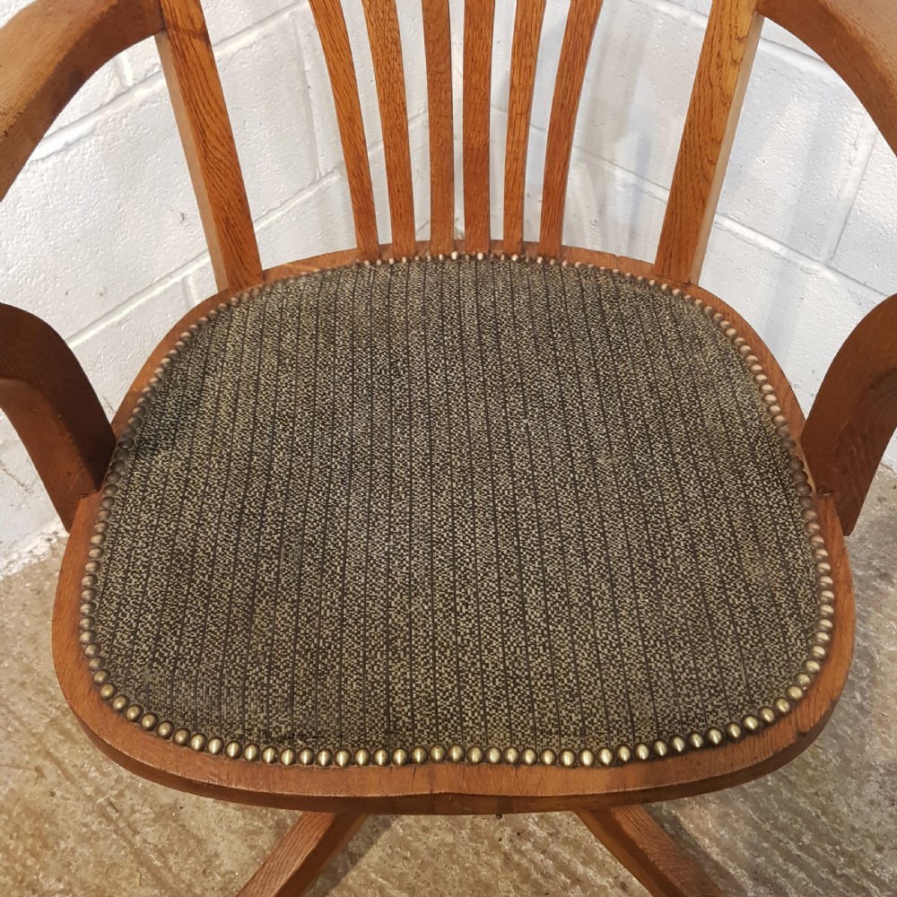 ANTIQUE EDWARDIAN OAK SWIVEL DESK CHAIR C1900 View II