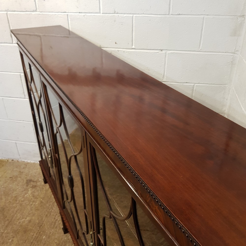 ANTIQUE EDWARDIAN CHIPPENDALE MAHOGANY ASTRAGAL GLAZED BOOKCASE C1900 View IV