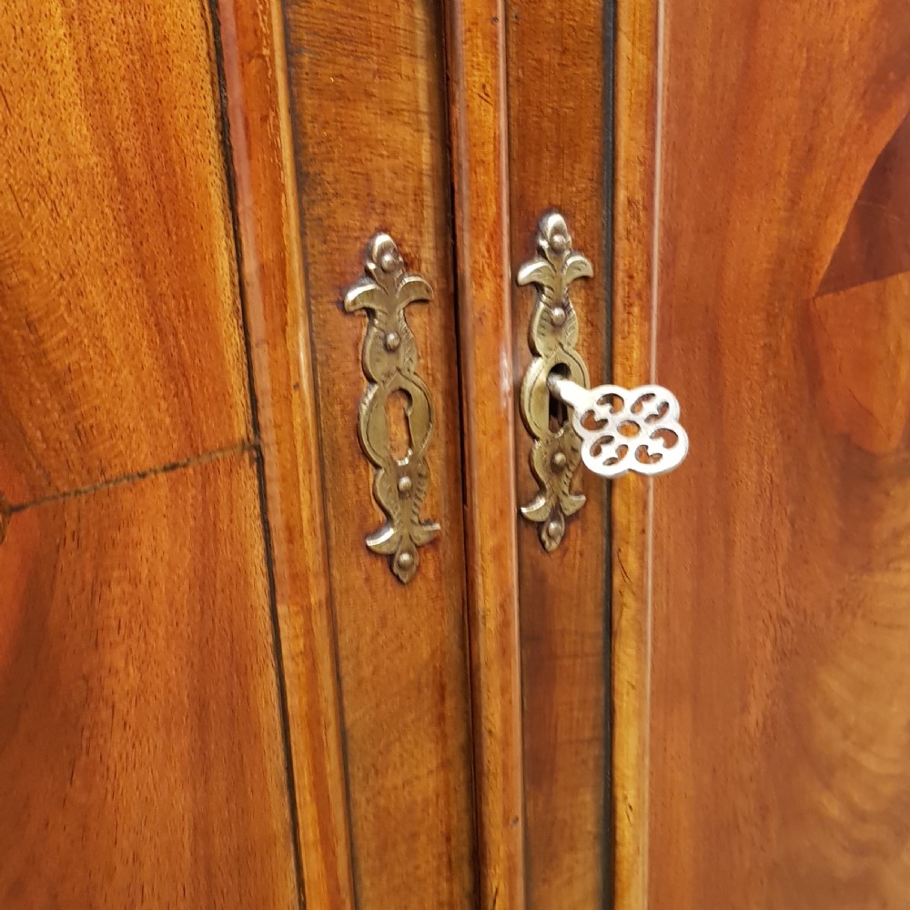 ANTIQUE BURR WALNUT DOUBLE WARDROBE C1920 View VIII